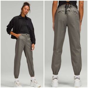 Lululemon Warpstreme High Rise 7/8 Jogger Size 32 in Grey Sage